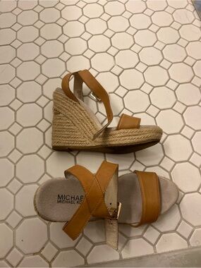 Michael Kors Tan Leather Espadrille Wedge heels